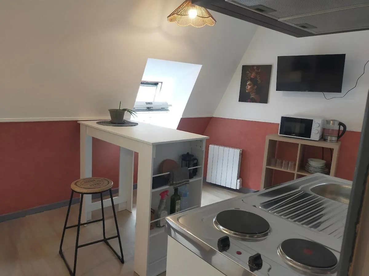 Апартаменты 1690 Nid Douillet Sous Les Toits Quintin